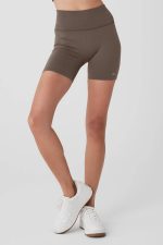 Alo Leggin Short - Image 5