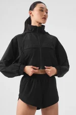 Alo Yoga Cropped Playmaker Jacket - Imagen 2