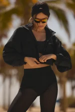 Alo Yoga Cropped Playmaker Jacket - Imagen 1