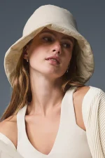 HAT alo - Image 1